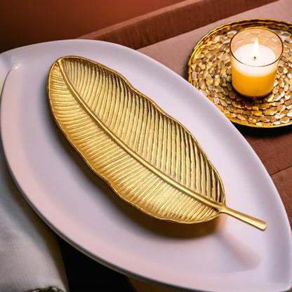 Elegant Gold Leaf Decorative Tray – Metallic Leaf-Shaped Dish for Jewelry, Candles, Perfume & Home Décor