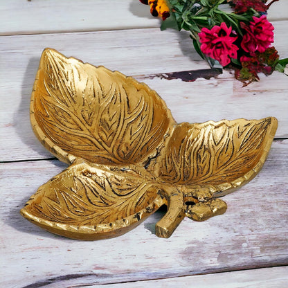Elegant Gold Leaf Decorative Bowl – Nature-Inspired Metal Dish for Jewelry, Keys & Luxury Home Décor