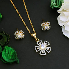 Pendent set