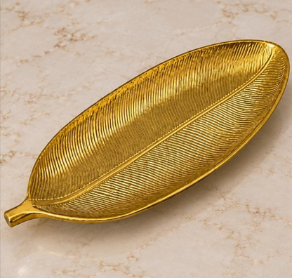 Elegant Gold Leaf Decorative Tray – Metallic Leaf-Shaped Dish for Jewelry, Candles, Perfume & Home Décor