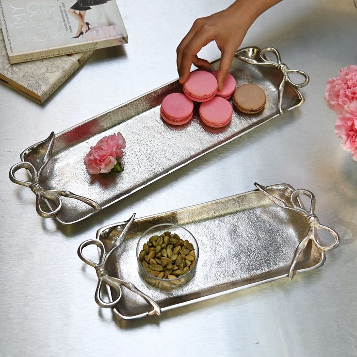 Serve in Style Elegant Aluminium Trays for Every Occasion